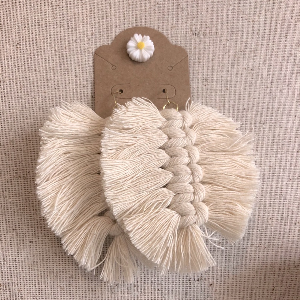 Cream macrame earrings